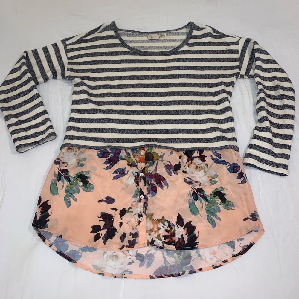 ANTHROPOLOGIE Sweater / Shirt Women’s Top